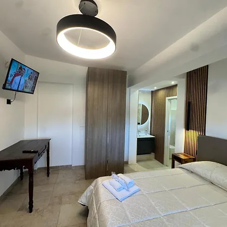 A Casa Di Raf Bed & Breakfast 4*